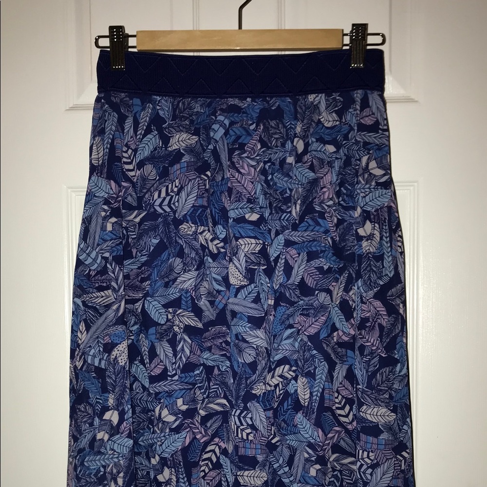Lularoe skirt Lola with feathers